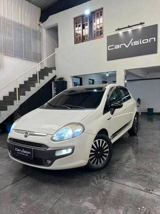 FIAT PUNTO 1.6 ESSENCE 16V FLEX 4P MANUAL FIAT PUNTO 1.6 ESSENCE 16V FLEX 4P MANUAL